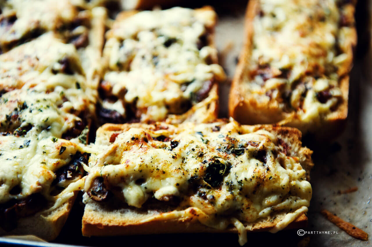 zapiekanki z pieczarkami